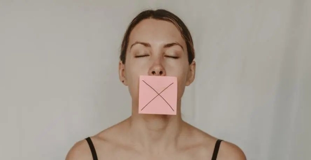 “call me names”可不是“叫我的名字”！这是一句骂人的话！_腾讯新闻