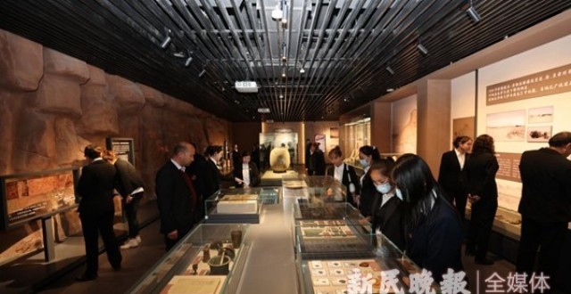 叶城县“昆仑山河”历史文化展览馆揭牌开馆_腾讯新闻