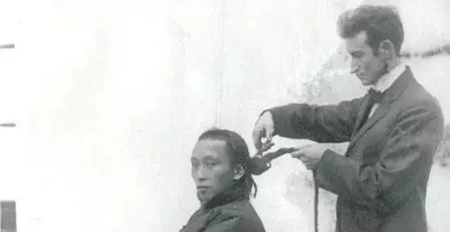 清初剃发，汉人拼死抵抗，到了民国，为何又不愿意剪辫子？_腾讯新闻