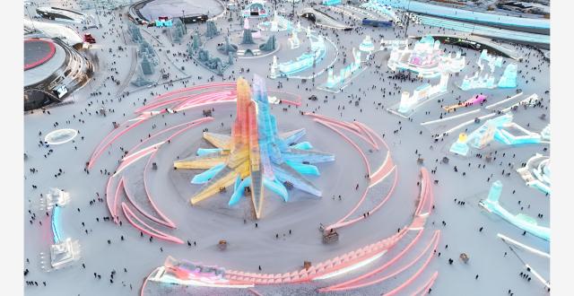 新华全媒+｜哈尔滨冰雪大世界：明年再见！_腾讯新闻