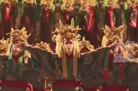 看了河南春晚《龙舞》，妈妈和孩子们手工做出了这条龙_腾讯新闻