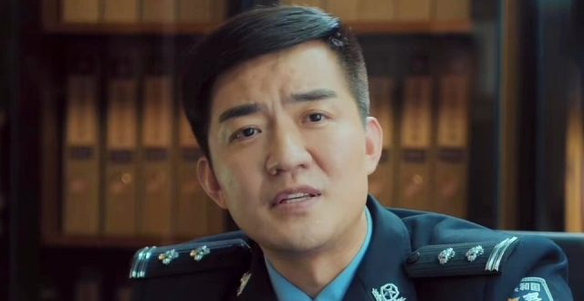 《宣判》：市局刑侦支队长侯明杰是二级警督，中队长是三级警督，合理吗？_腾讯新闻