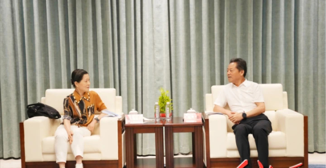 虢正贵与朱燕来一行座谈_腾讯新闻