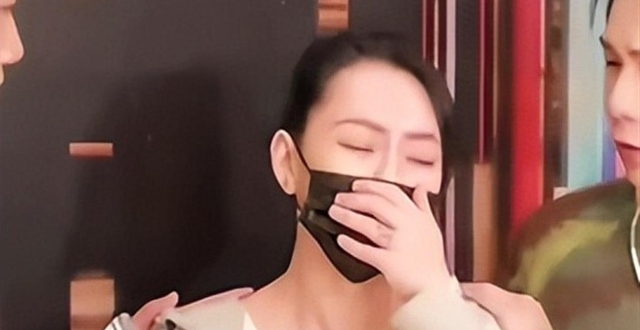 大S周年祭成闹剧，S妈犯戏瘾，雕像造型太无语，该来的没来_腾讯新闻