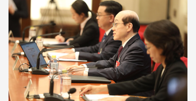 刘结一：我国经济从来都是在披荆斩棘中一路前行_腾讯新闻