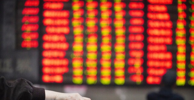 A股高开高走单边上行，沪指收盘站稳4000点，半导体板块大幅上涨_腾讯新闻