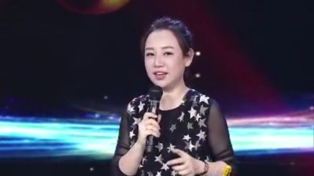关凌坦言保持身材全靠生孩子，畅聊育儿心经，虽然累却是甜蜜的负担！_腾讯新闻