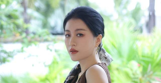 李嘉格说女明星能脱颖而出必有过人之处_腾讯新闻