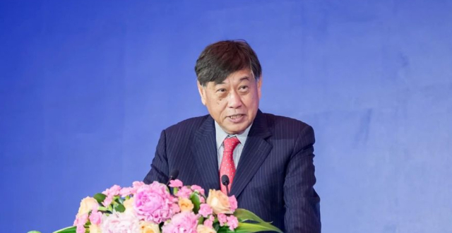 执掌《财经》26年，王波明辞任总编辑，他将证券市场引入中国_腾讯新闻