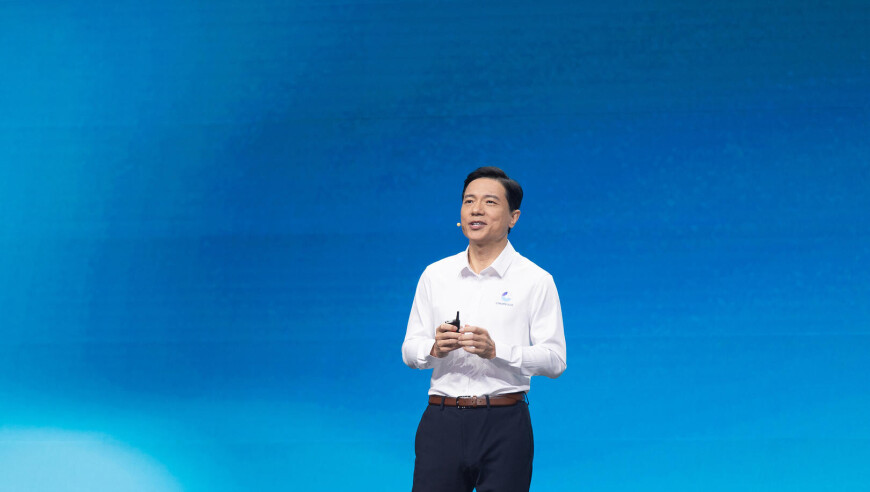 Ли Яньхонг из Baidu: модель DeepSeek отличается медленной работой, высокой стоимостью и склонностью к галлюцинациям