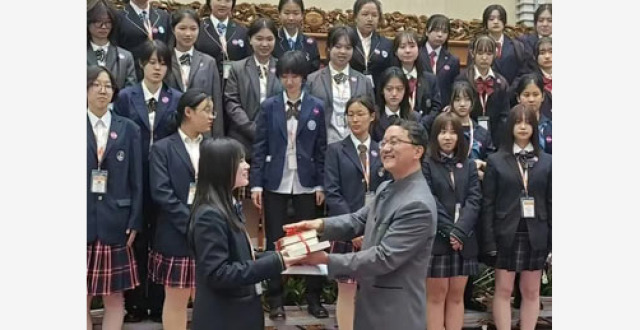 以史为鉴 传承友好——接待中日“小大使”到访中国外交部_腾讯新闻