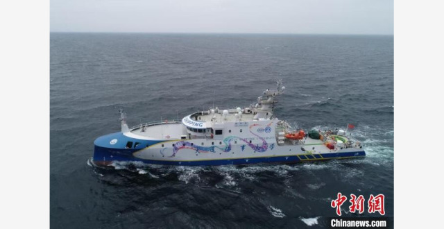 “新红专”轮致敬海上丝路文化巡展在大连起航_腾讯新闻