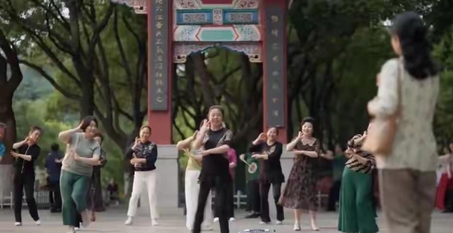 家传研究员｜二季度离婚76.1万对创新高，养不起自己，更不想生学奴