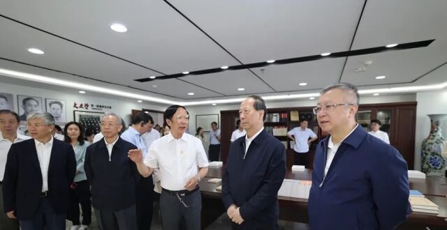 全国政协副主席，调研这所985！_腾讯新闻