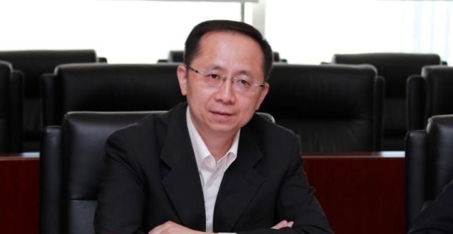 “70后”刘浩凌正式接任中投公司总经理，居伟民卸任所有职务_腾讯新闻