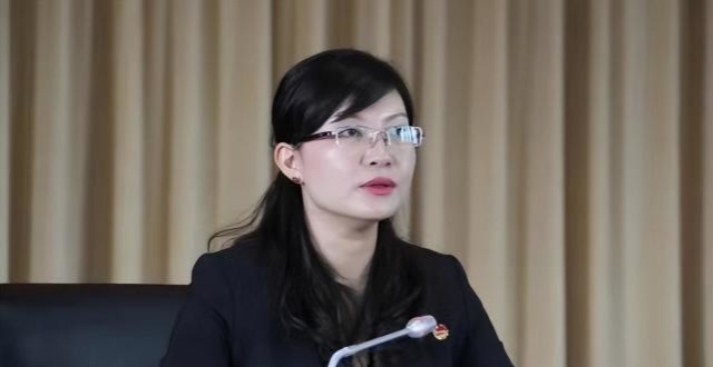 云南80后女局长段颖被双开 曾是全国最年轻正厅级干部_腾讯新闻