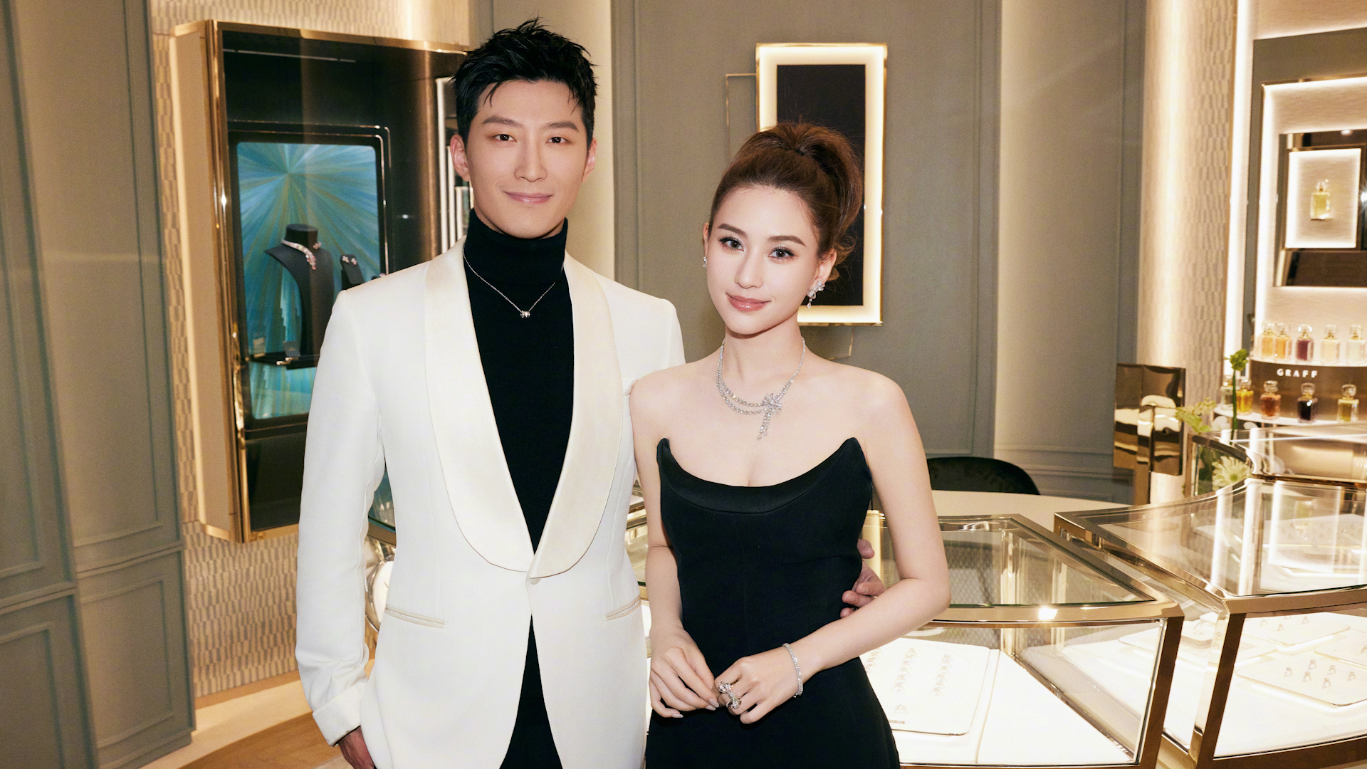窦骁婚变风波后首现身，戴婚戒力证感情很好，身材发胖出现幸福肥_腾讯新闻