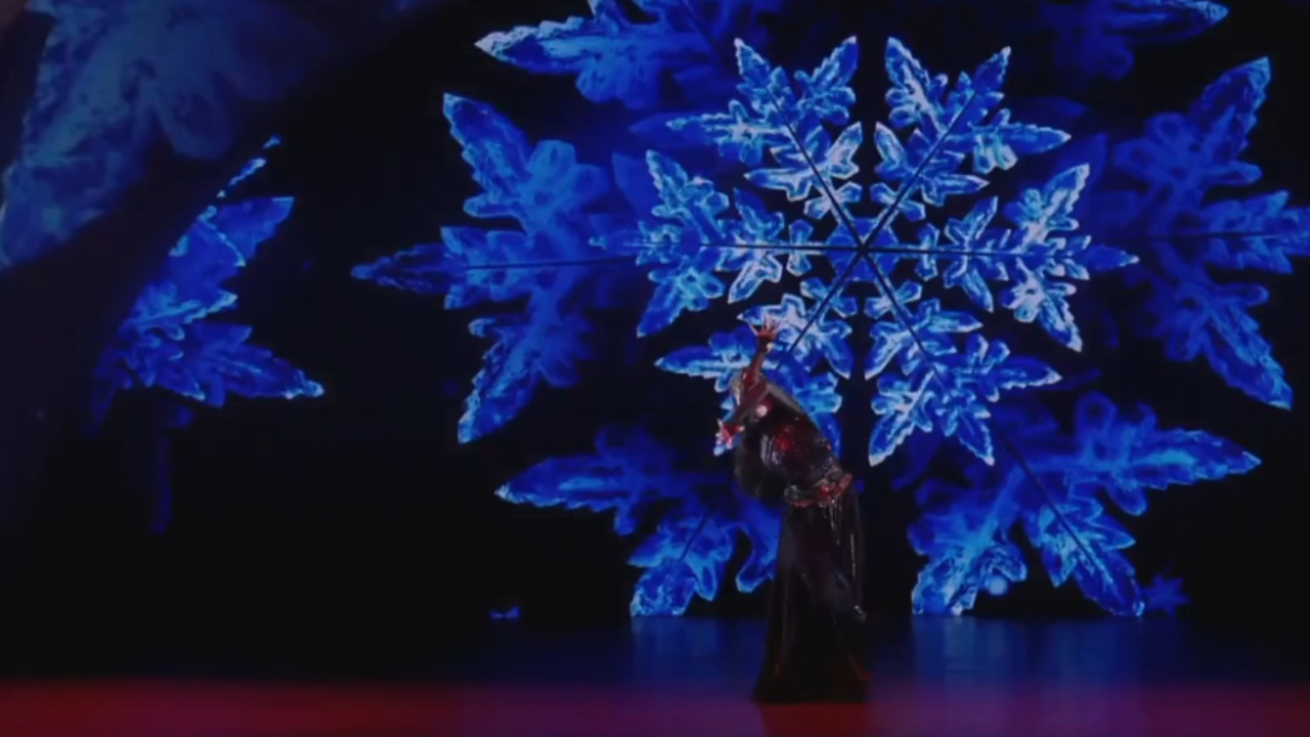 郝雪妍表演舞蹈《凛冬》，婀娜的舞姿，太美了_腾讯新闻