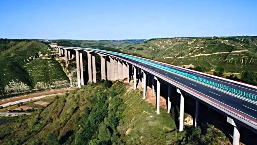 延安延西高速"10·1"较大道路交通事故致8死21伤,调查报告公布