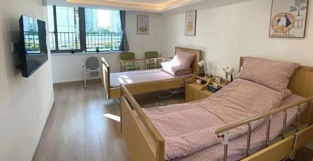 在杨浦，老年人的晚年生活如何实现幸福“升级”？_腾讯新闻