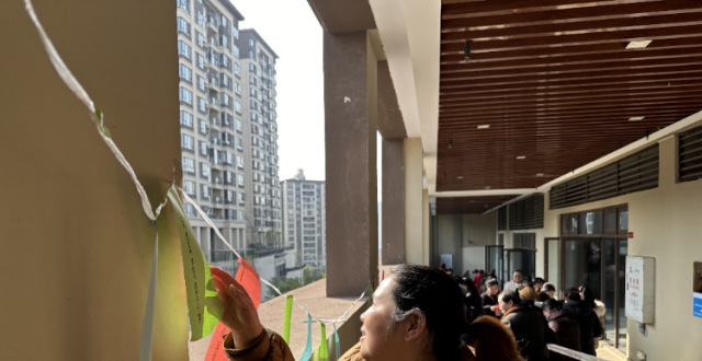 重庆巴南：龙洲湾街道开展垃圾分类知识宣传暨元宵节游园活动_腾讯新闻