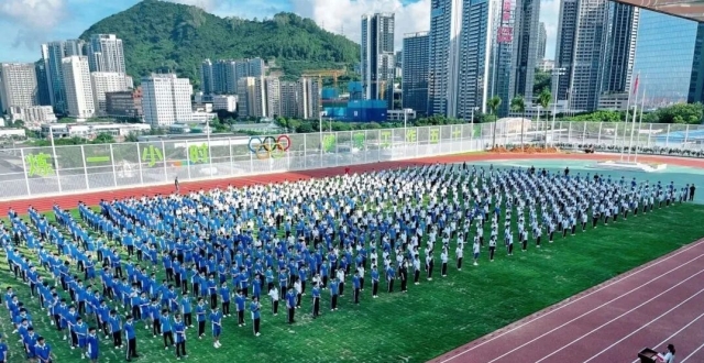 闯进“八大”又提新校，深圳这所高中够努力！_腾讯新闻