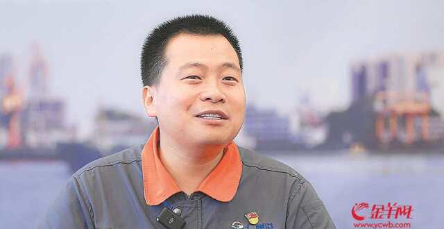 周冲 从“托举哥”到全国人大代表，凭实干立身蜕变 荣誉置于身外，赤诚历久不改_腾讯新闻