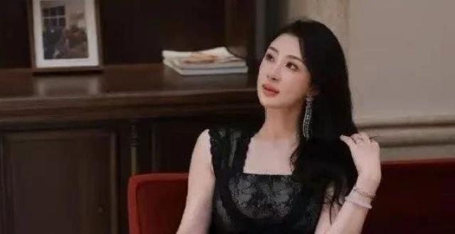 前击剑冠军秦雪回应视频被指擦边：我有女儿，我只想挣钱_腾讯新闻