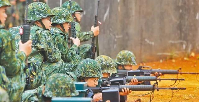 美军鼓动下，台湾军演出现新变化_腾讯新闻