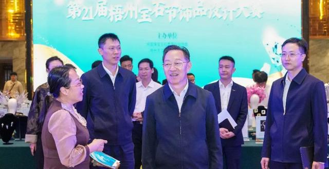 李振品督导检查梧州两节筹备工作_腾讯新闻