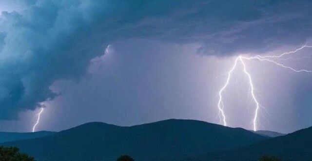 雨热交织！贵州多地将有雷雨、暴雨_腾讯新闻