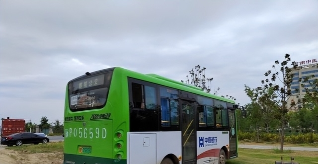 多地出现部分公交线路、公交公司停运，如何破局？专家：可对线路、车辆大小进行调整_腾讯新闻