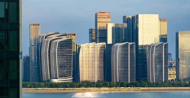 杭州一套二手商业大平层卖了4000万，税费要交1400万？_腾讯新闻