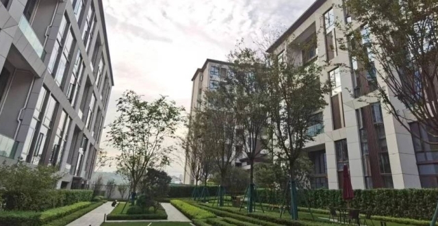 中央公园头号输家，拿地5年只卖了10套房_腾讯新闻