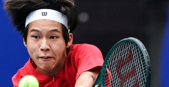 中国小将周意2-1逆转英国选手诺里，晋级ATP250成都站次轮_腾讯新闻