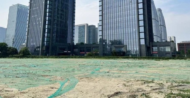 成都6月首场土拍：参拍房企首破百家，6宗土地熔断抽签_腾讯新闻