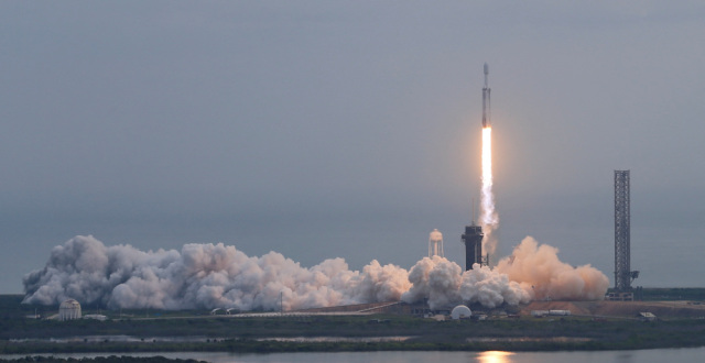 美媒报道：NASA发射“灵神星”探测器_腾讯新闻