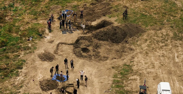 BBC：加州一家“不杀生”动物救助中心发现117只死狗——其中许多身上有枪伤_腾讯新闻