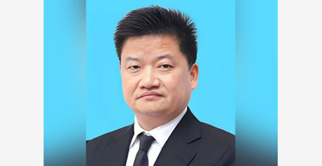 杨彬被“双开”：追求低级趣味，沉迷打麻将_腾讯新闻