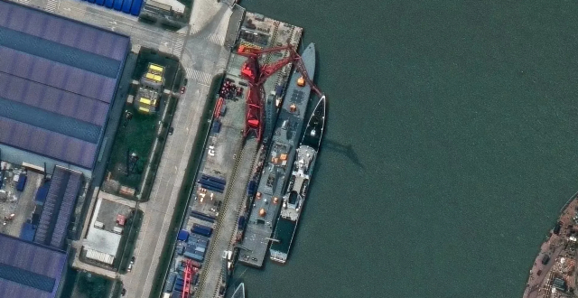 外媒：中国054B护卫舰增加导弹单元，正在缩小对美火力差距_腾讯新闻