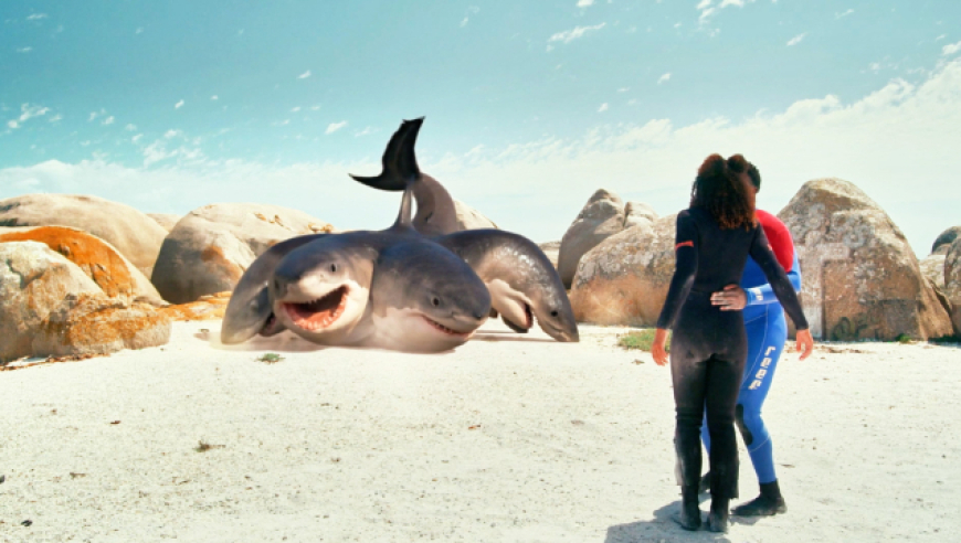 电影《夺命六头鲨》