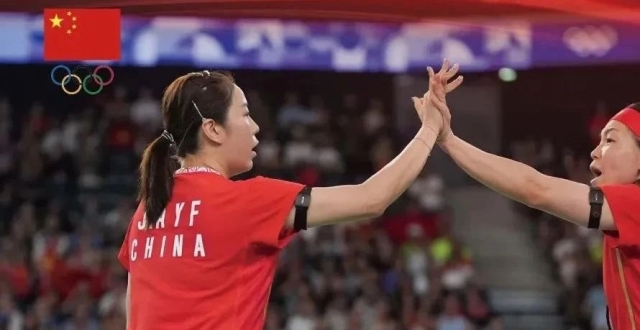 “凡晨”组合，巴黎夺金🥇！_腾讯新闻