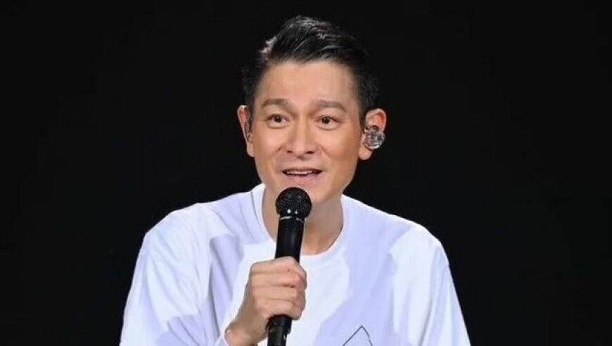青岛3岁神童走红，“神童教育”的背后，是家长们的专权！
