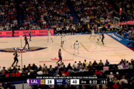 NBA常规赛：湖人104-99鹈鹕丨这是什么操作！老詹篮下空篮不进随后抢下进攻篮板补篮得手_腾讯新闻