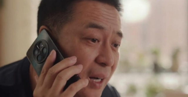 这一次，被勒出赘肉的王晓晨，把她的“中年尴尬”展现得淋漓尽致 - 腾讯新闻