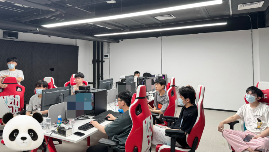哥俩关系真好啊！JDG将基地借给AL训练