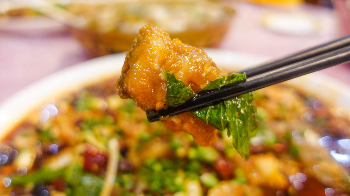 请客不吃太安鱼，客人心里不安逸！品味渝味360碗之潼南太安鱼_腾讯新闻