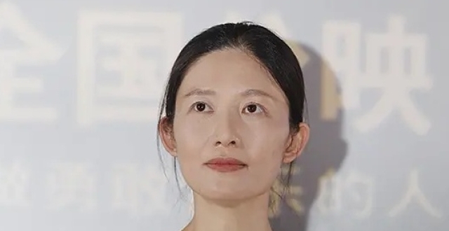 北影节最佳编剧黄佳谈《走走停停》：基本的生活流和少许的离地感_腾讯新闻
