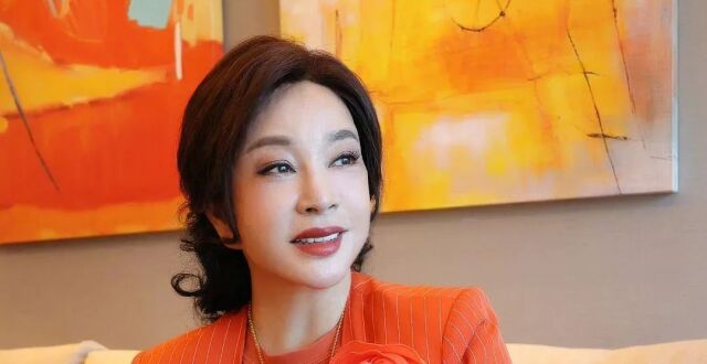 刘晓庆深夜回应被举报偷税漏税：与事实不符_腾讯新闻