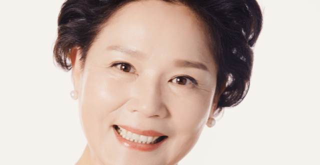 90年代走红的杨青：前夫是军人，女儿现在是知名演员_腾讯新闻